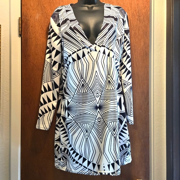 Unbranded Dresses & Skirts - Gorgeous black & white geometric kimono style dress szXL no brand